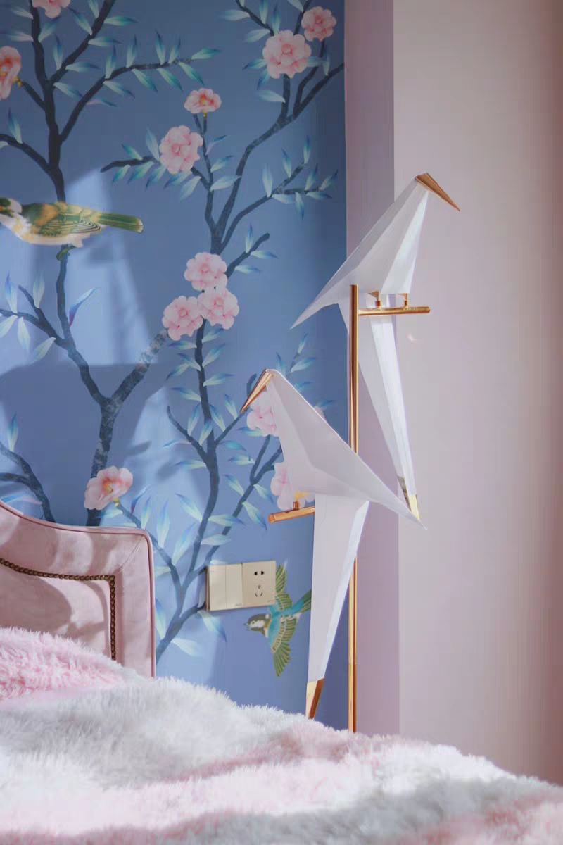 LILY Zen Perched Lovebirds LED Origami Standing Lamp