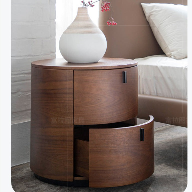 GISELLE BELAIR Italian Modern Minimalist Bedroom Bedside Lamp Table